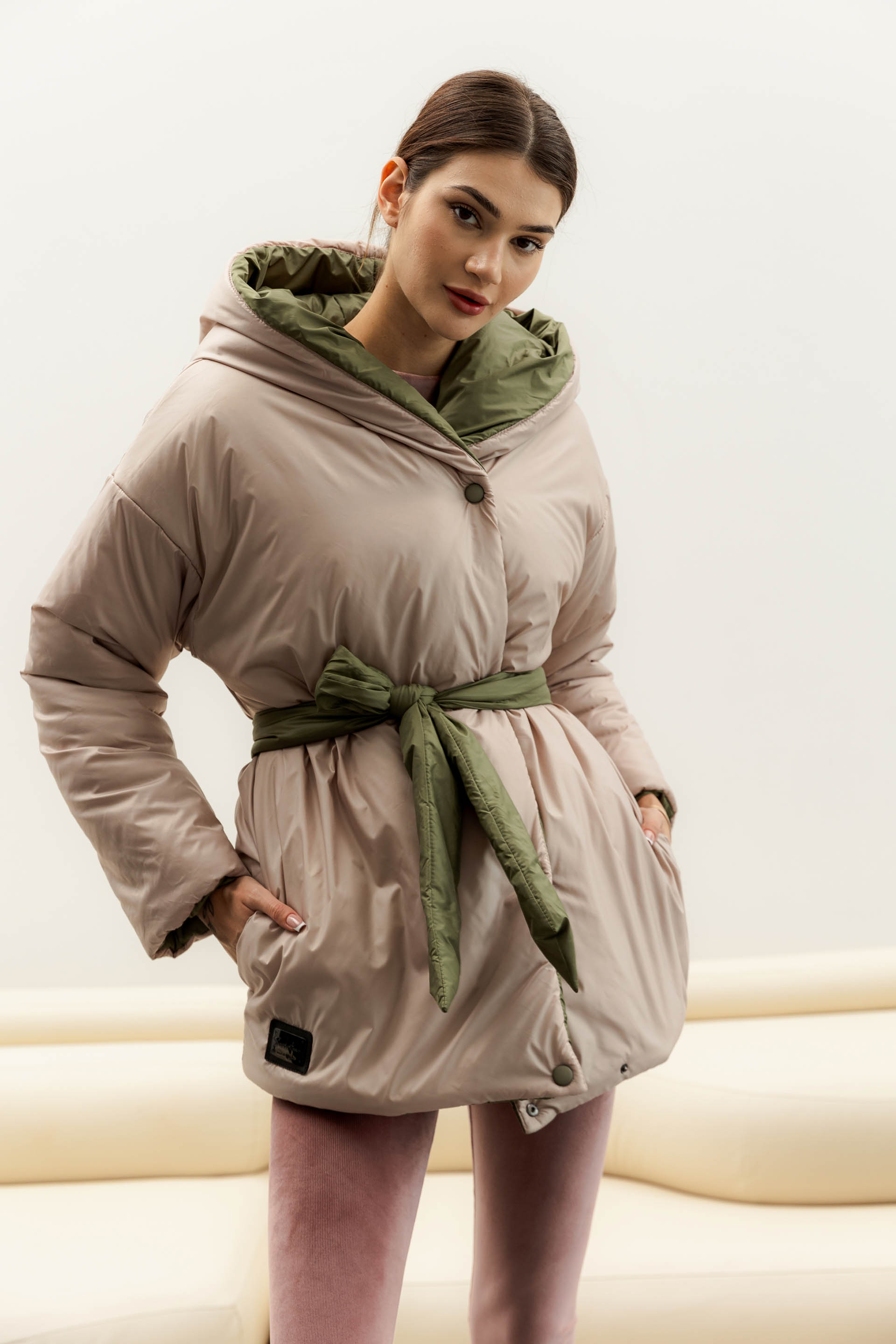 Картинка Бежево-зелена куртка